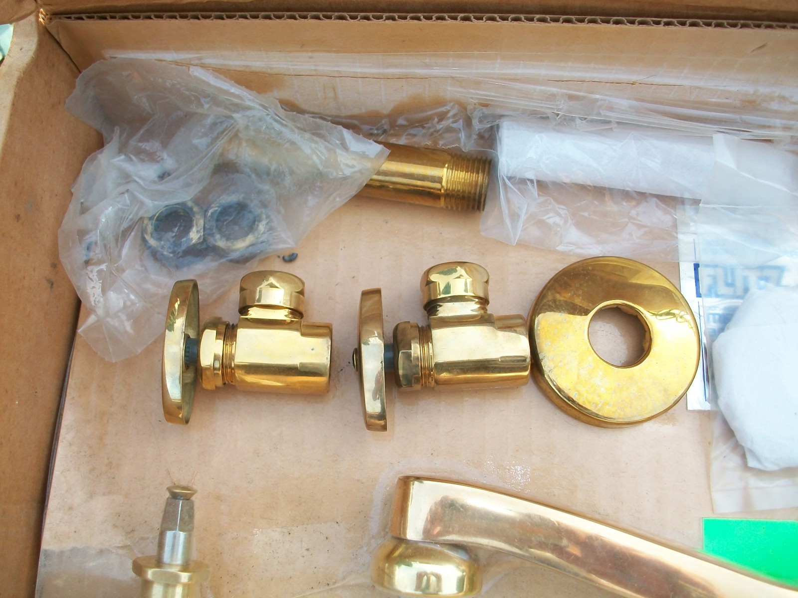 Chicago Faucets Gold Sink Faucet Adjustable Centers. 12” As/Is READ