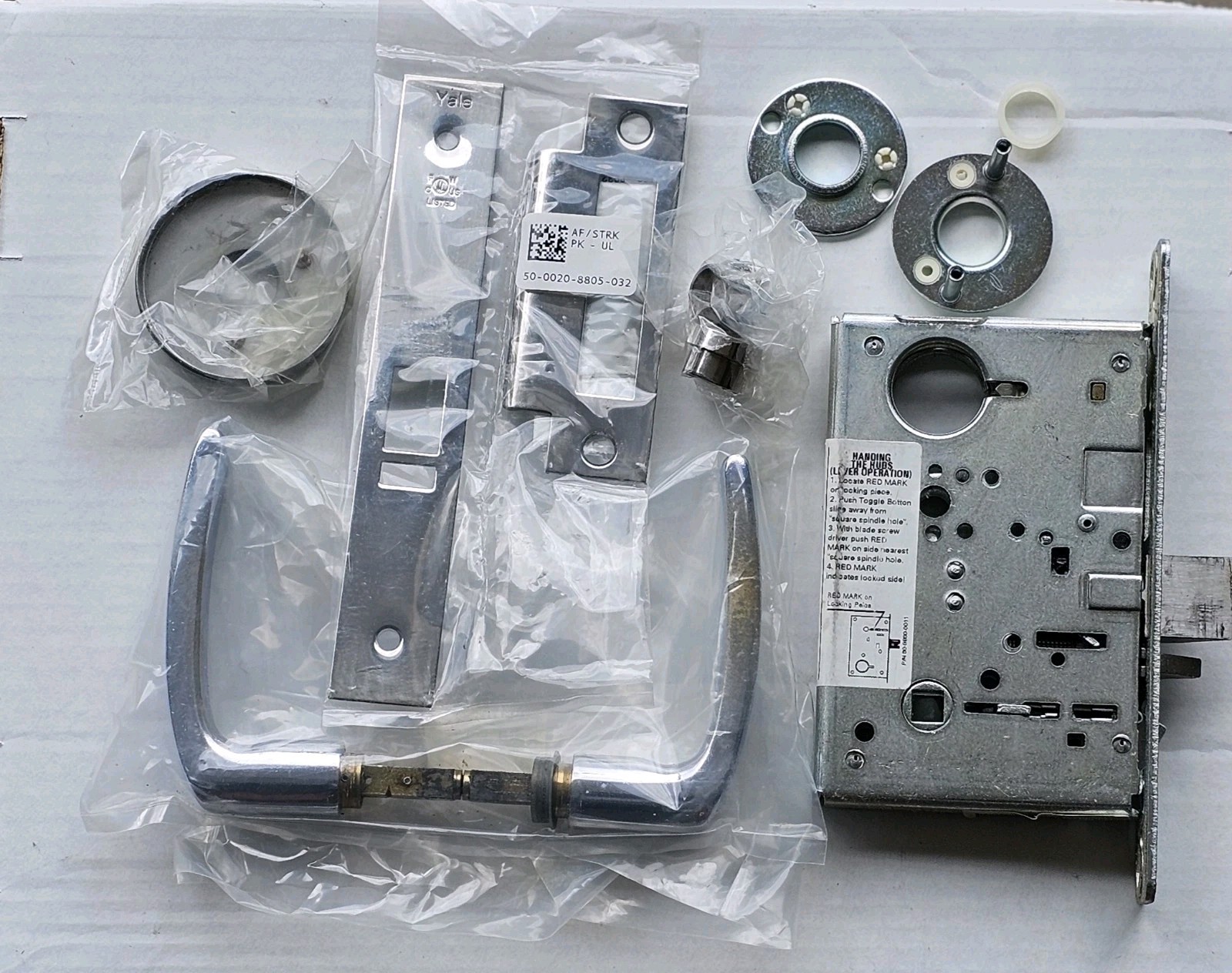 Yale 8808FL Mortise Lock w/ Lever Trim RH 613E Open Box