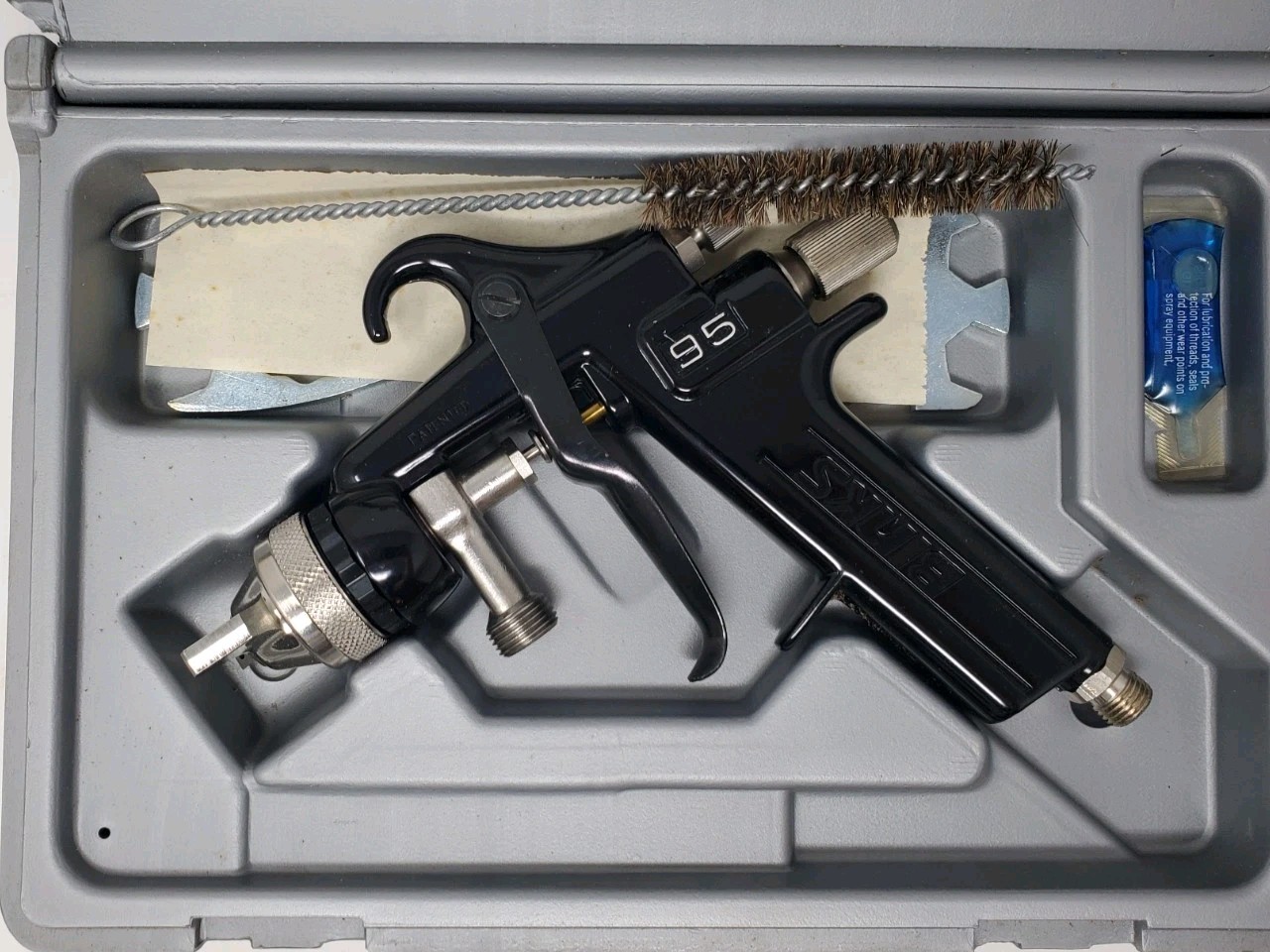 Binks Model 95 Professional Spray Paint Gun Signature Series With Case