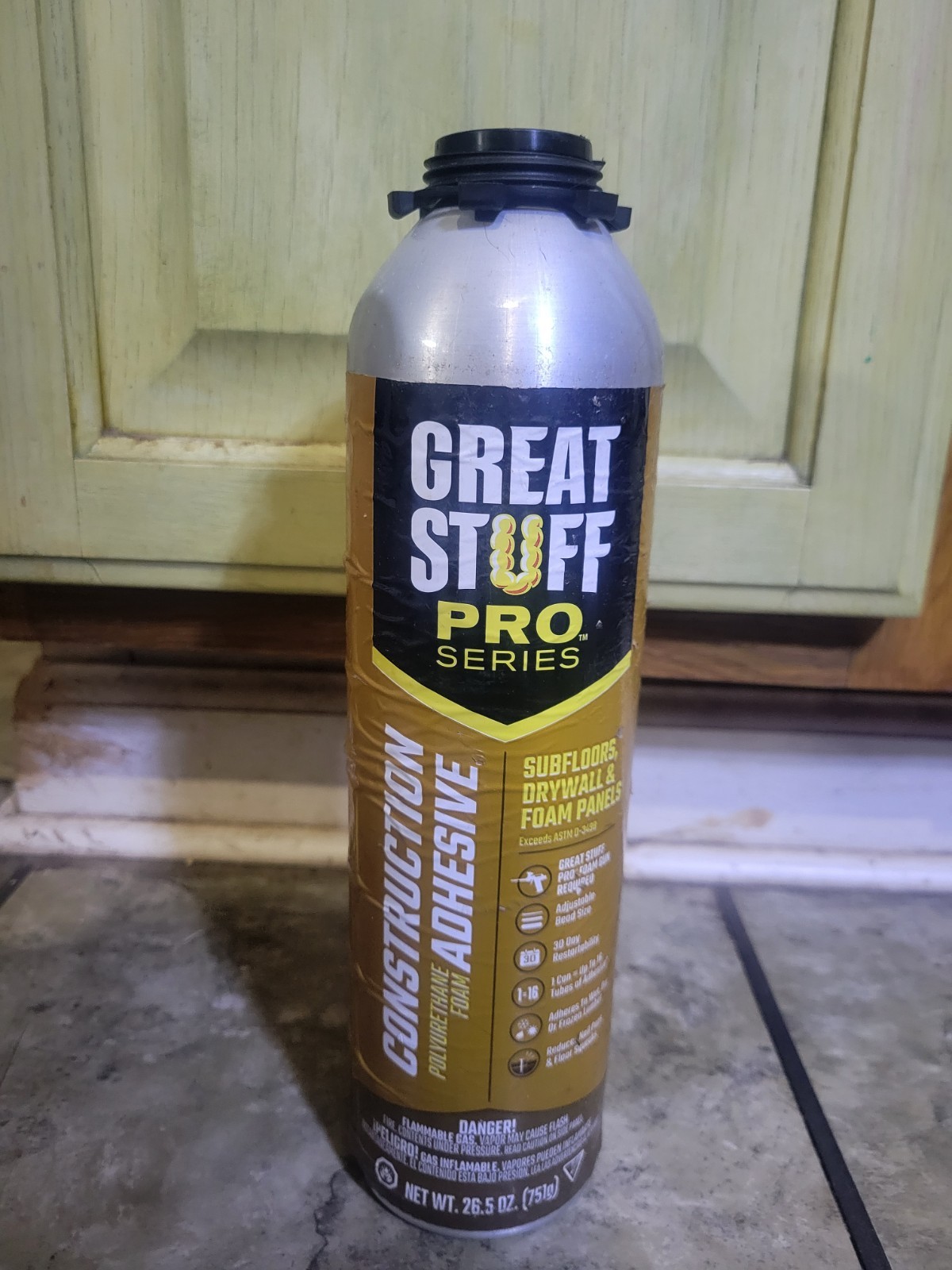 GREAT STUFF PRO 26.5 oz Construction Adhesive Past Date