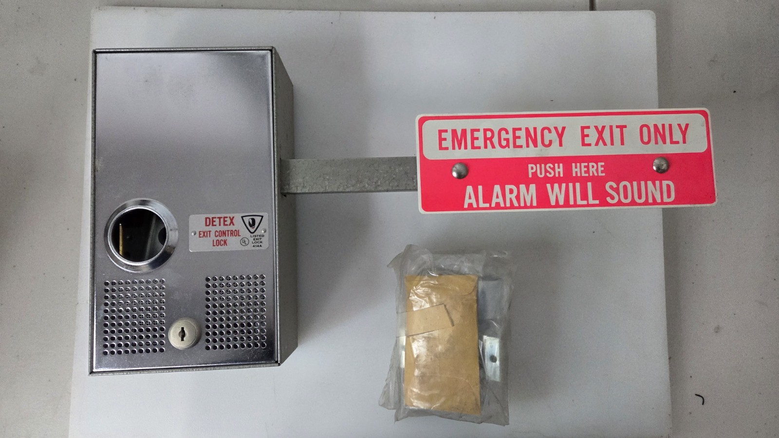 DETEX ECL-230 EMERGENCY DOOR EXIT ALARM CONTROL LOCK- NEW OLD STOCK