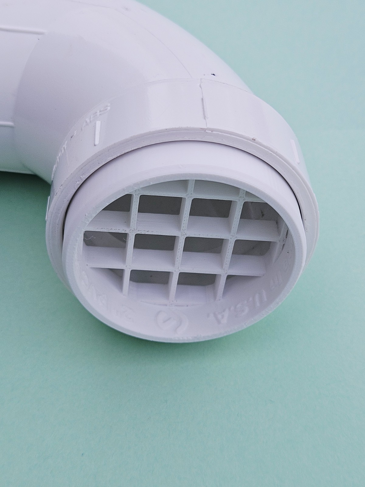 2-1/2″ PVC Pipe Vent Screen, 2.875″ OD, 1/2″ Mesh All Plastic for 2-1/2″ Fitting