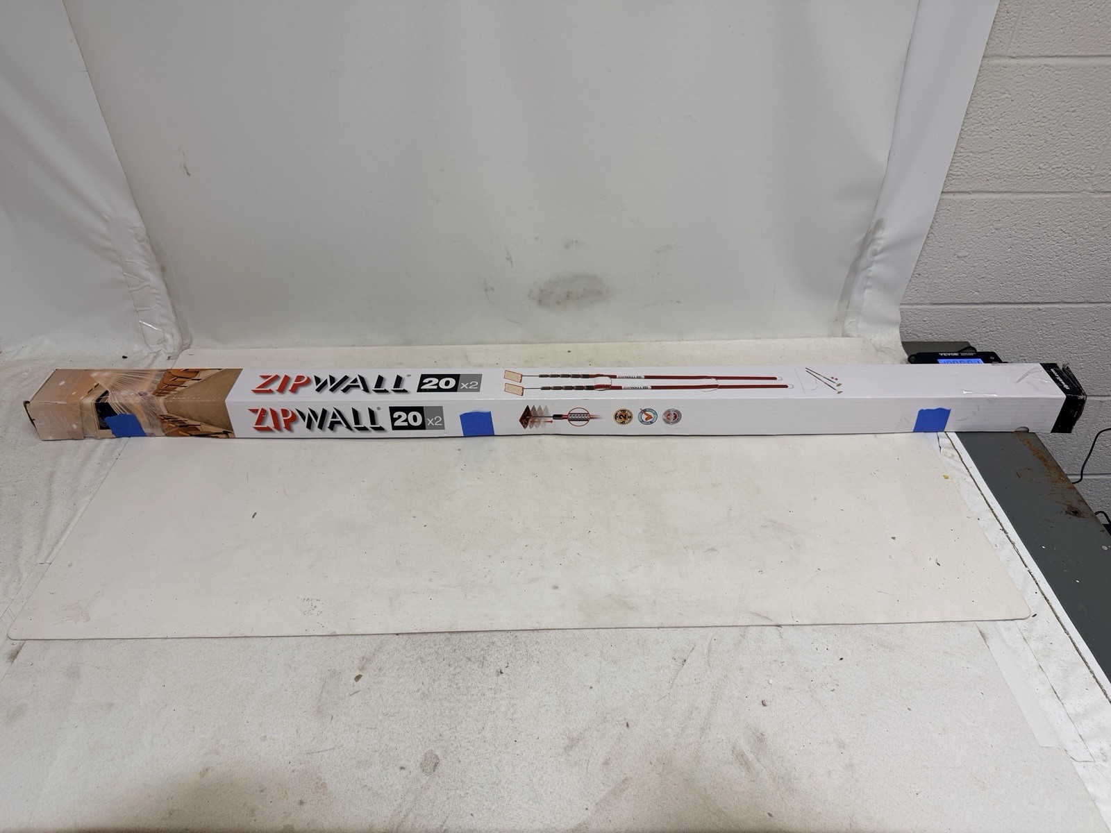 ZipWall KT20 20 ft. Aluminum Spring Loaded Pole (2-Pack)