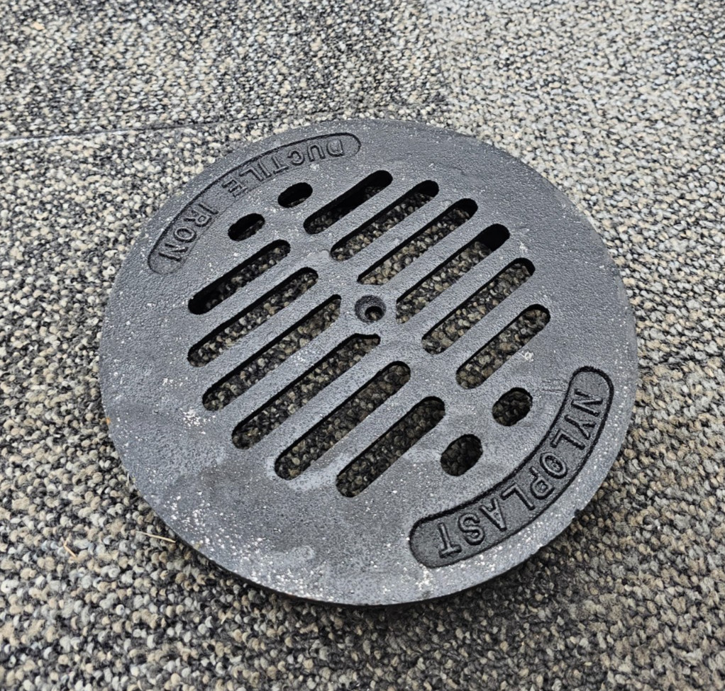 NYLOPLAST 0801D1 023-B Drop-In Grate Ductile Iron Black Round 9.5″ Diameter