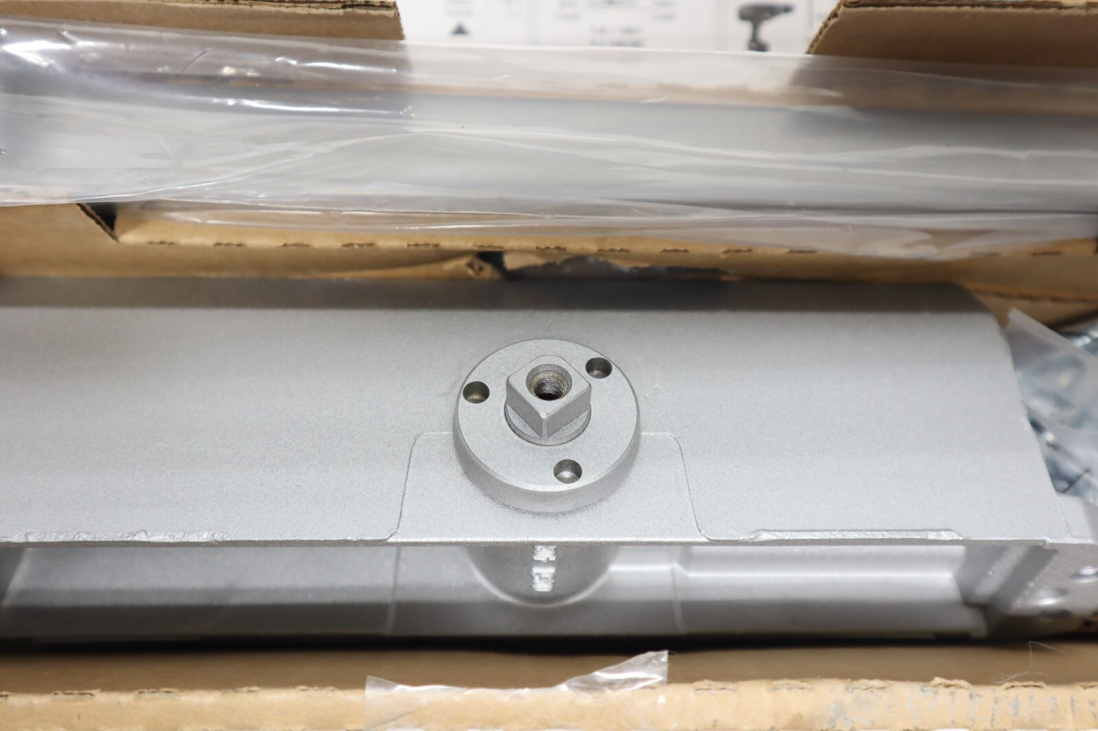 Assa Abloy Norton 1RM12 1600 Series Heavy Duty Manual Hydraulic Door Closer New