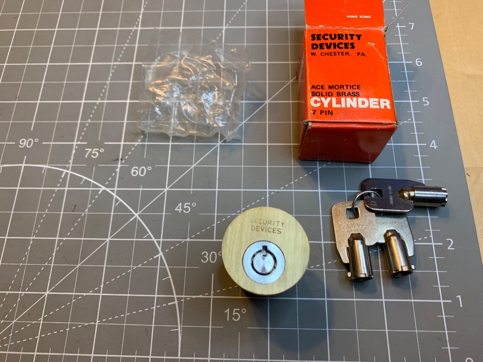 SECURITY DEVICES, MORTISE CYLINDER ACE KEYWAY, COMES WITH 3 KEYS. SOLID BRASS