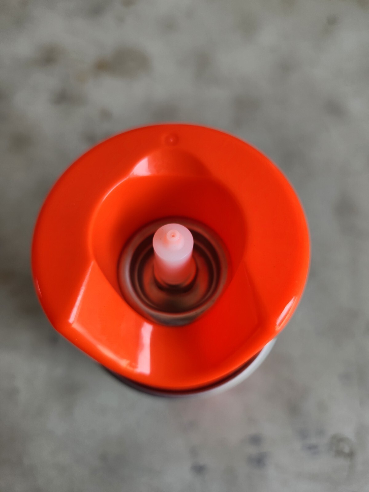 *NEW* Krylon K24002 Fluorescent Red-Orange Marking Paint(Case of 12)