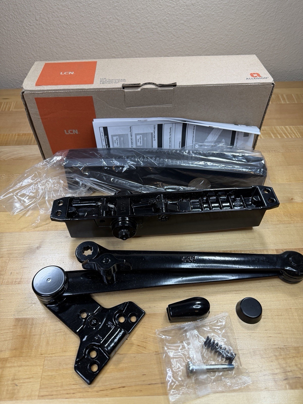 LCN 1450 Door Closer SHCNS Arm Gloss Black GLBLK/693 No Mounting Hardware