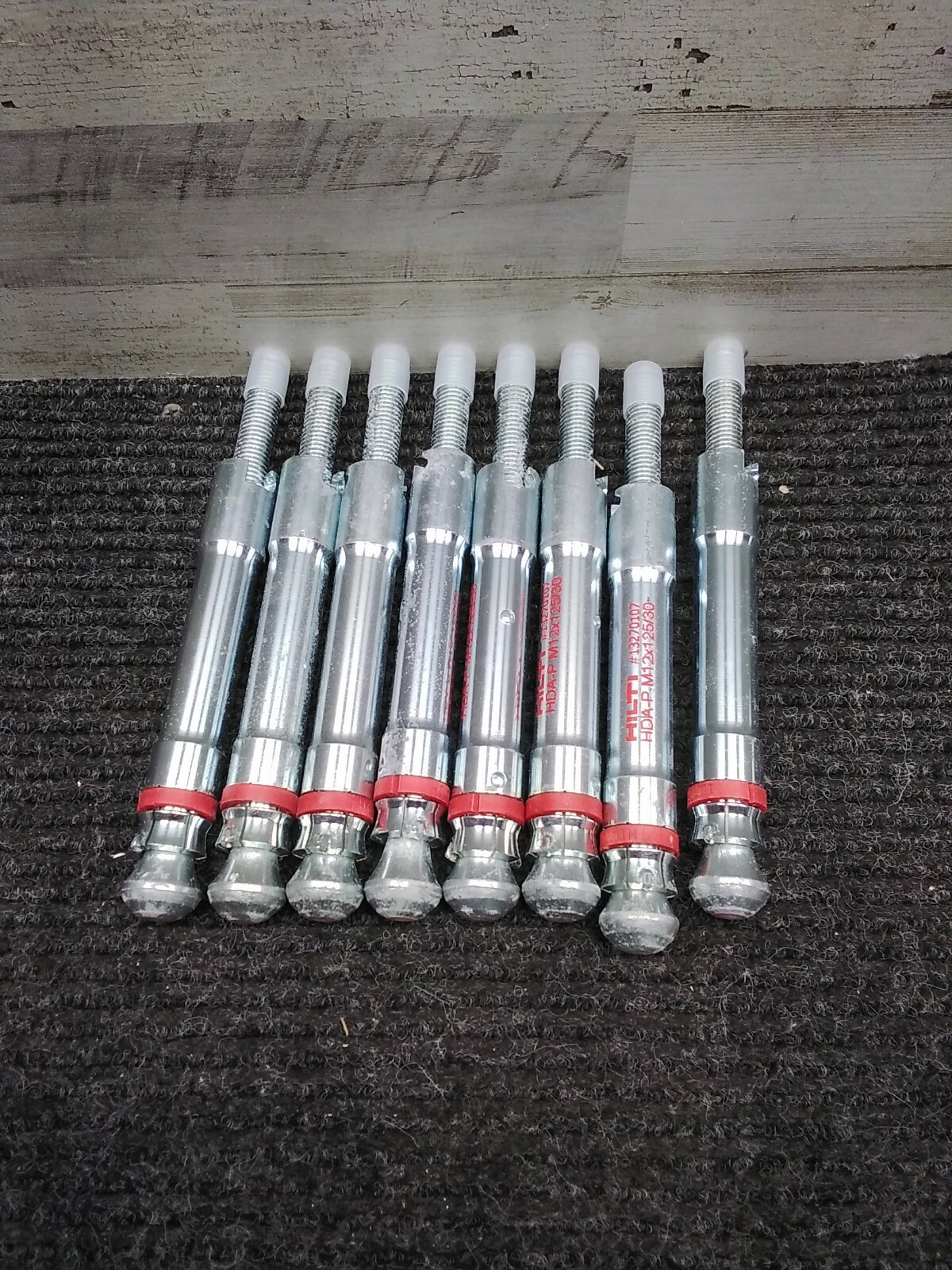 NOS Box of 8 HIlti 331546 Undercut Concrete Anchor HDA-P M12 x 125/30