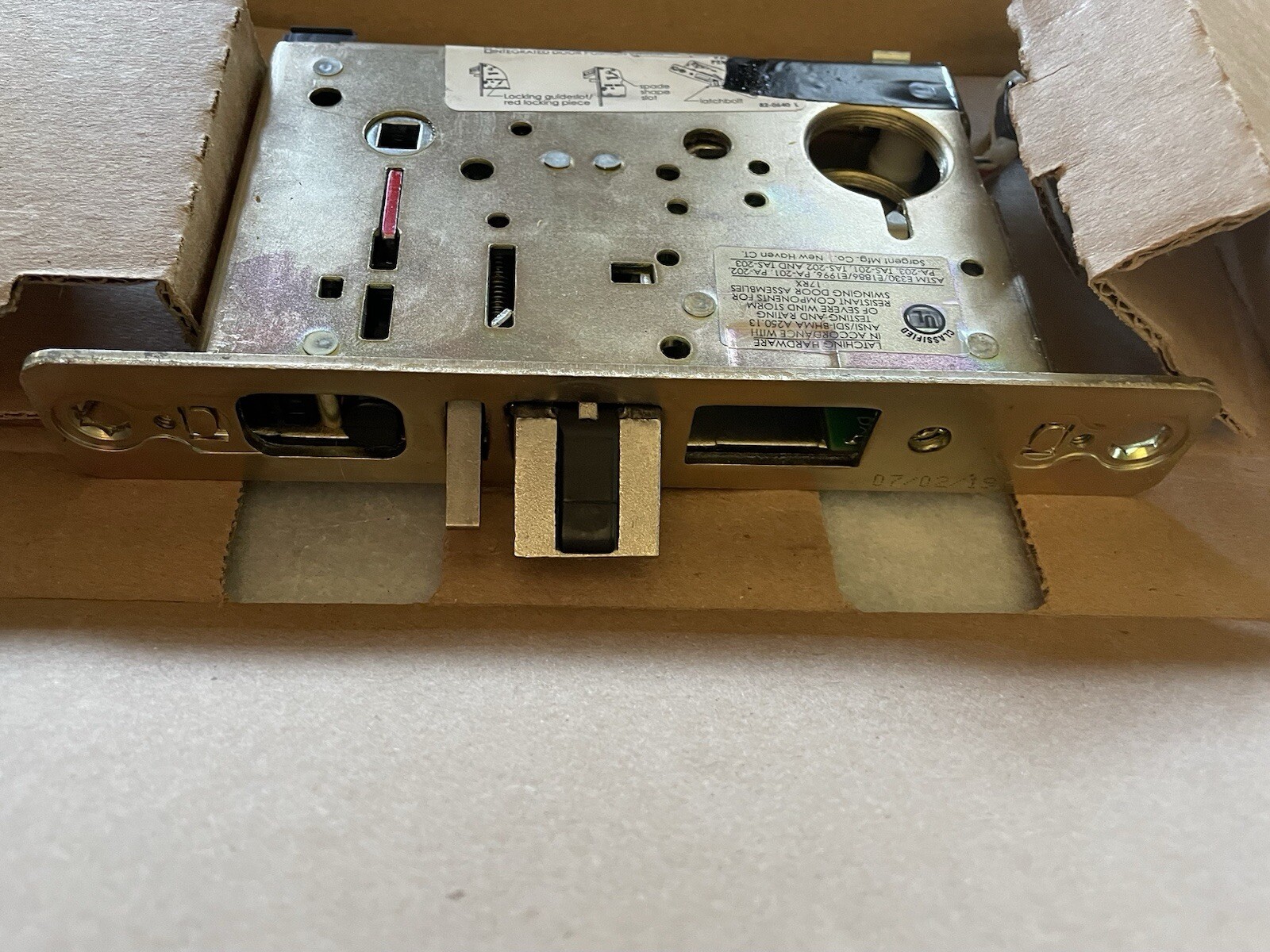 Sargent Assa Abloy Single Point Lock or Latch 8200