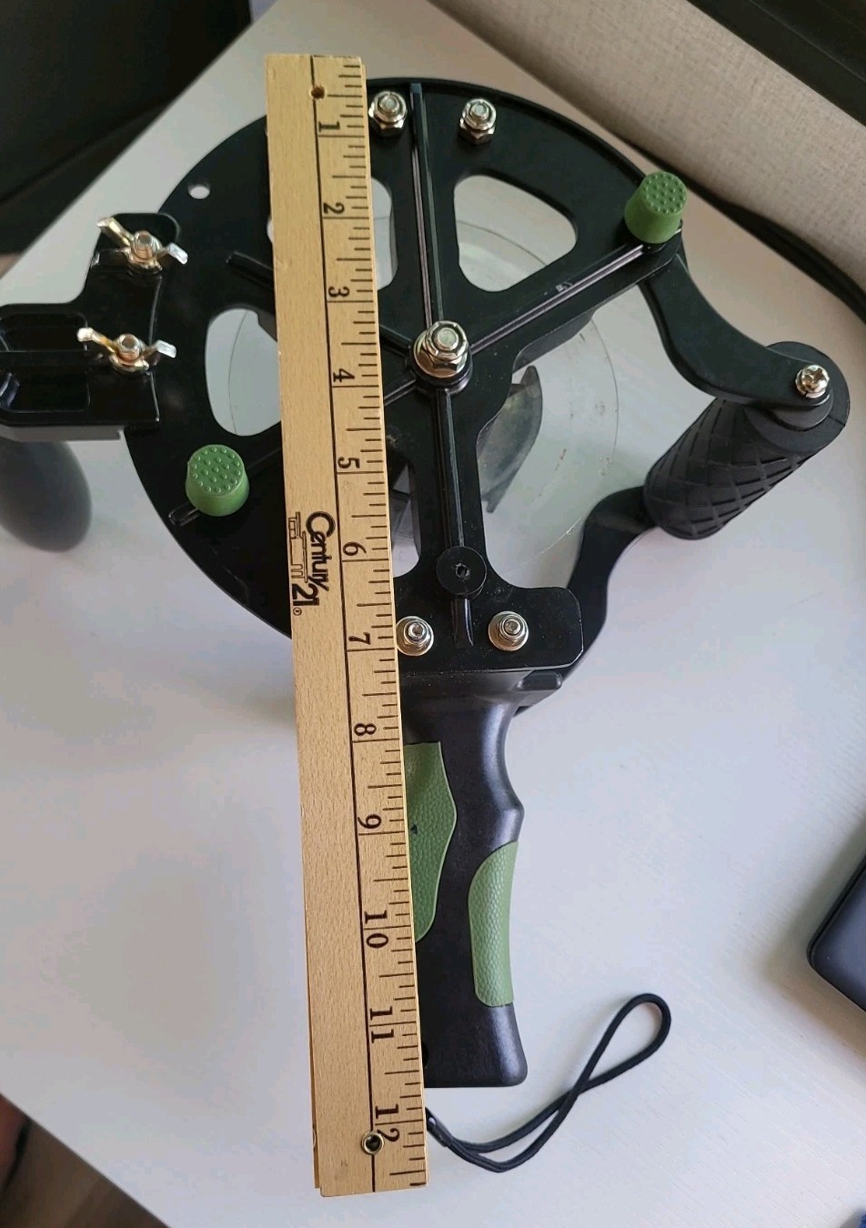 ZIP System Linerless Tape Gun – Seam Taping Tool with Rubber Roller Applicator