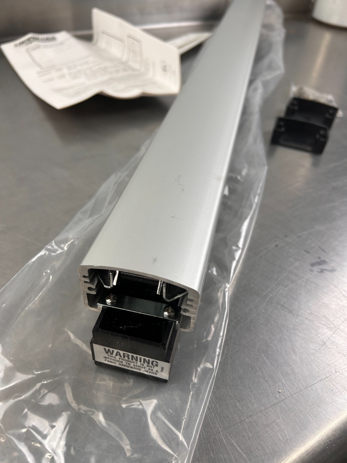 Locknetics (Schlage) 671 Touch bar 36″ 671-36xDP | Silver | NEW Open Box