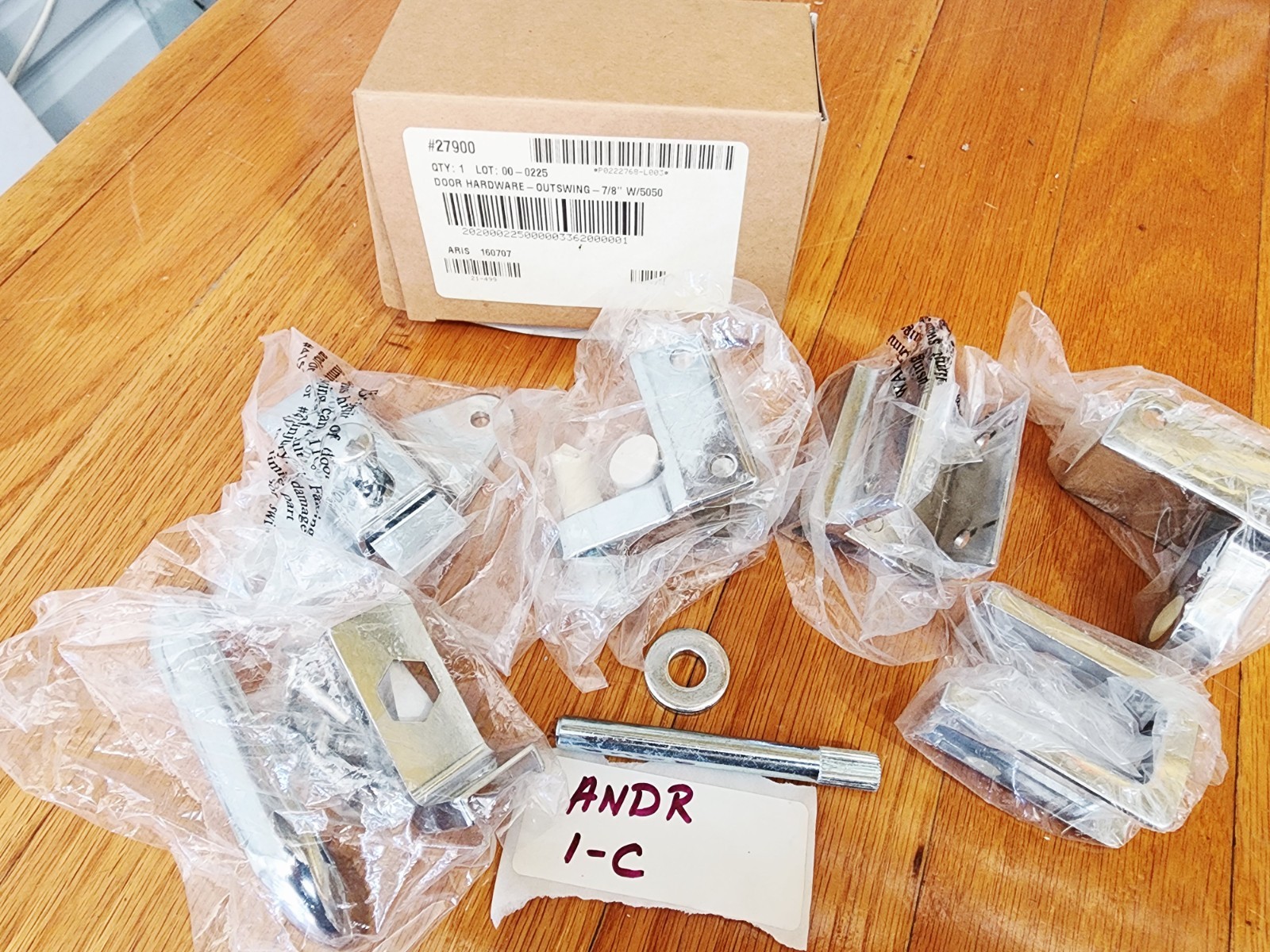 Restroom Partition Door Hardware 27900 (out swing) 7/8 with 5050
