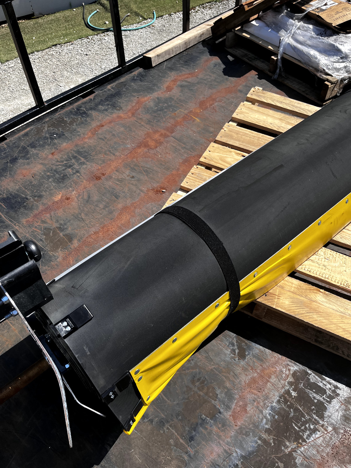 RiteHite Raptor Commercial [12′ x 10′] Rubber Industrial Rollup Door