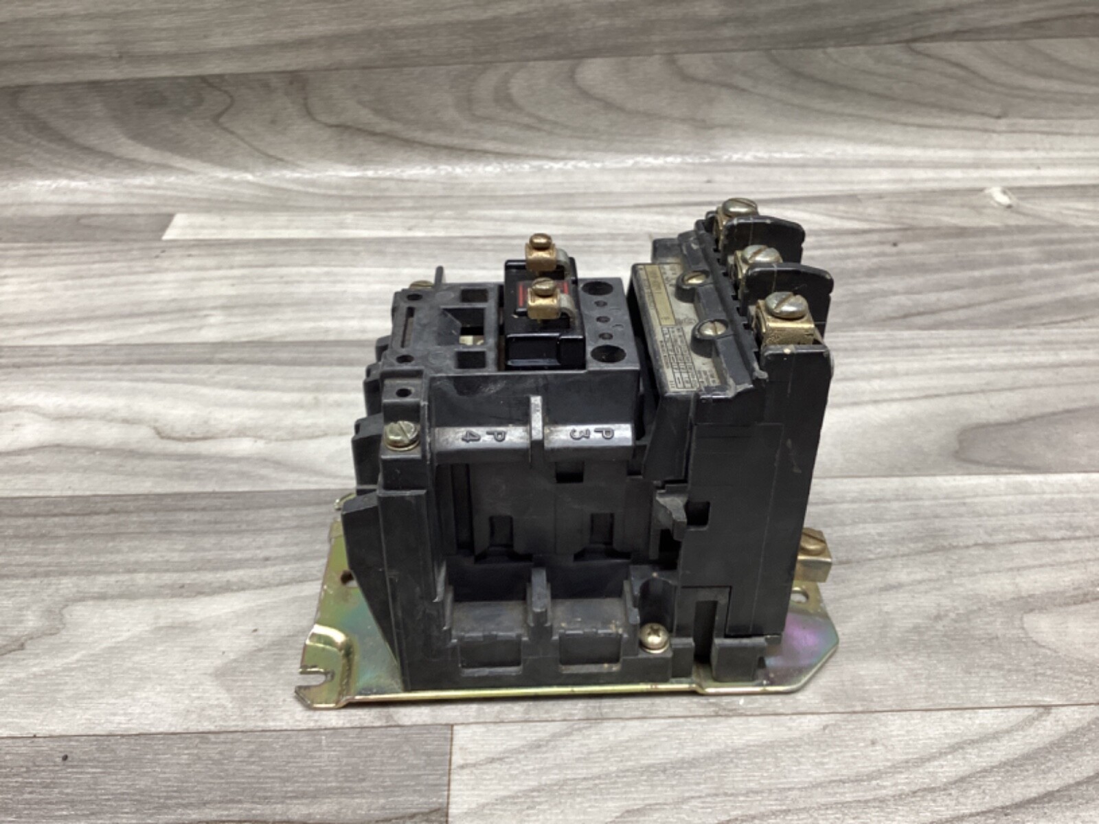 Allen Bradley 500-AOD93 Size 0 Contactor Starter 115-120v Coil #30G146PR7*CO