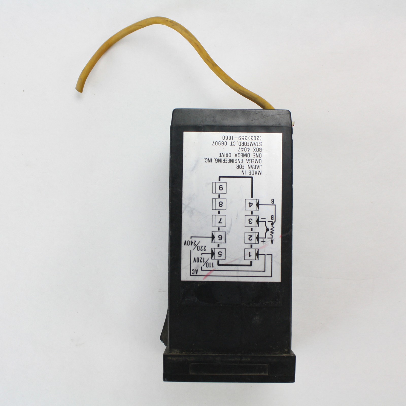 OMEGA ENGINEERING DP371 0-499°F TEMPERATURE DIGITAL PANEL THERMOMETER
