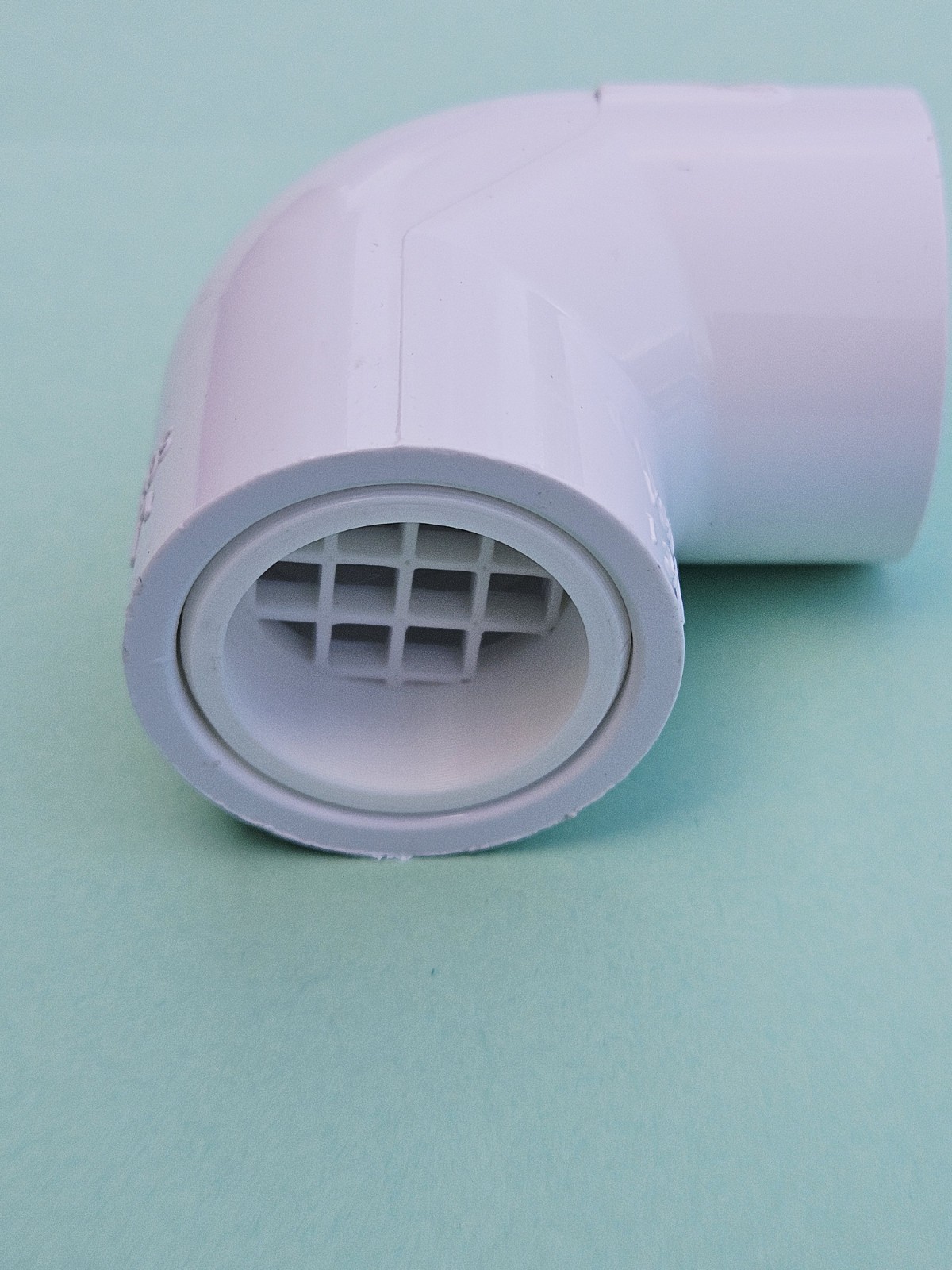 1/2″ PVC Pipe Vent Screen, 0.84″ OD, 1/4″ Mesh, All Plastic for 1/2″ Fitting