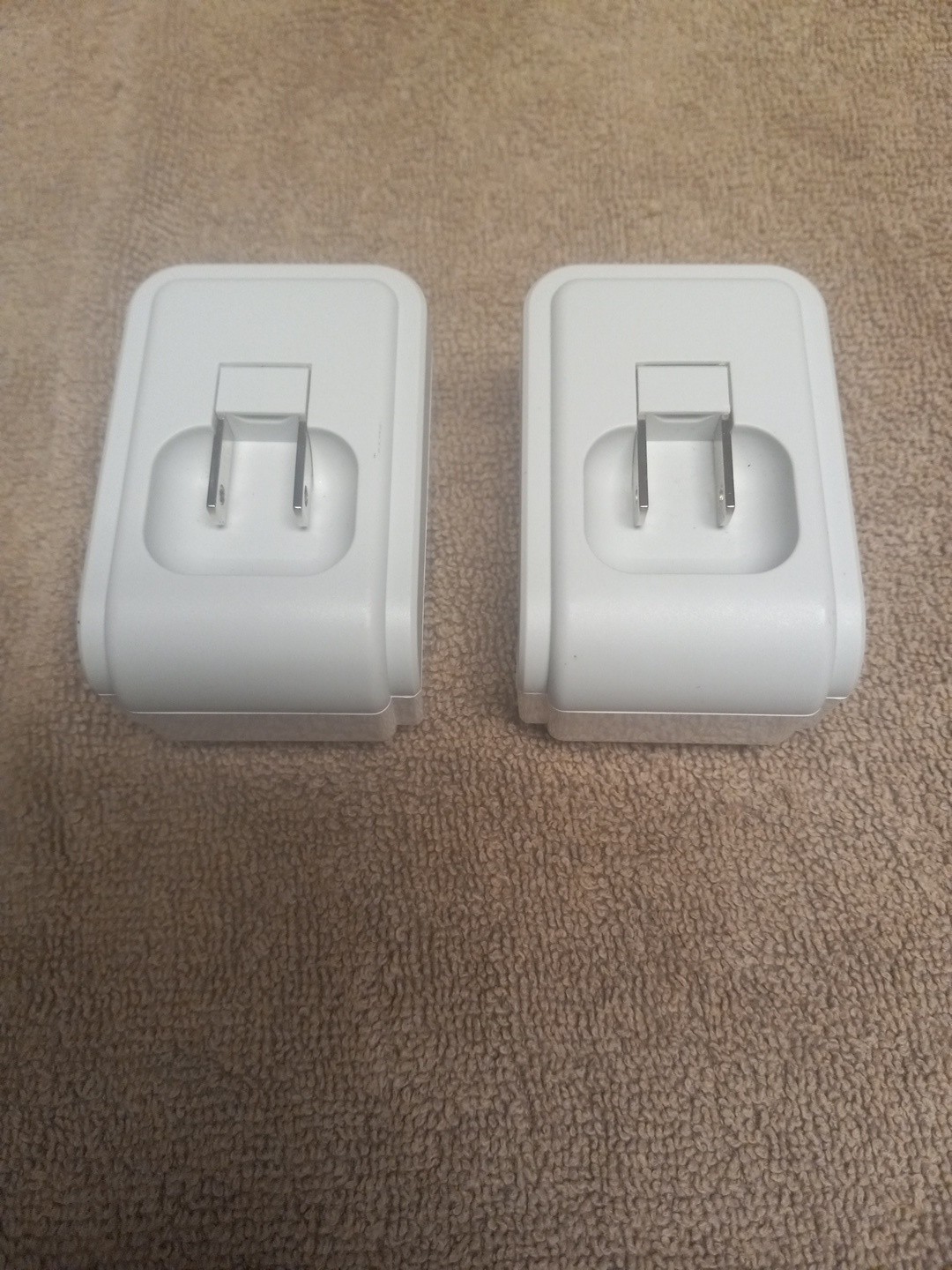 2 Pack US to Japan Plug Adapter, VINTAR Foldable Power white+grey