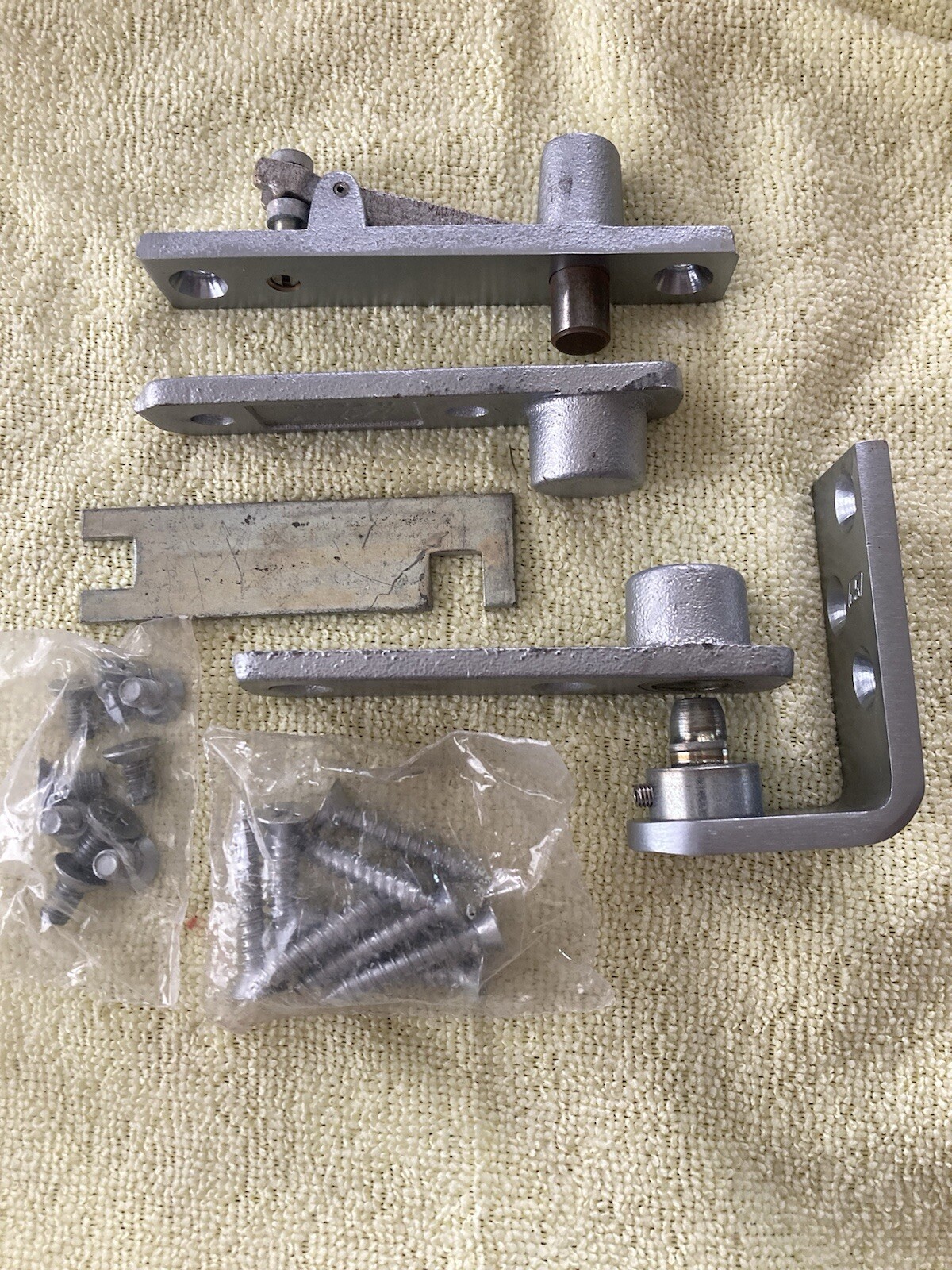 McKinney EP-5 Double Acting Door Pivot