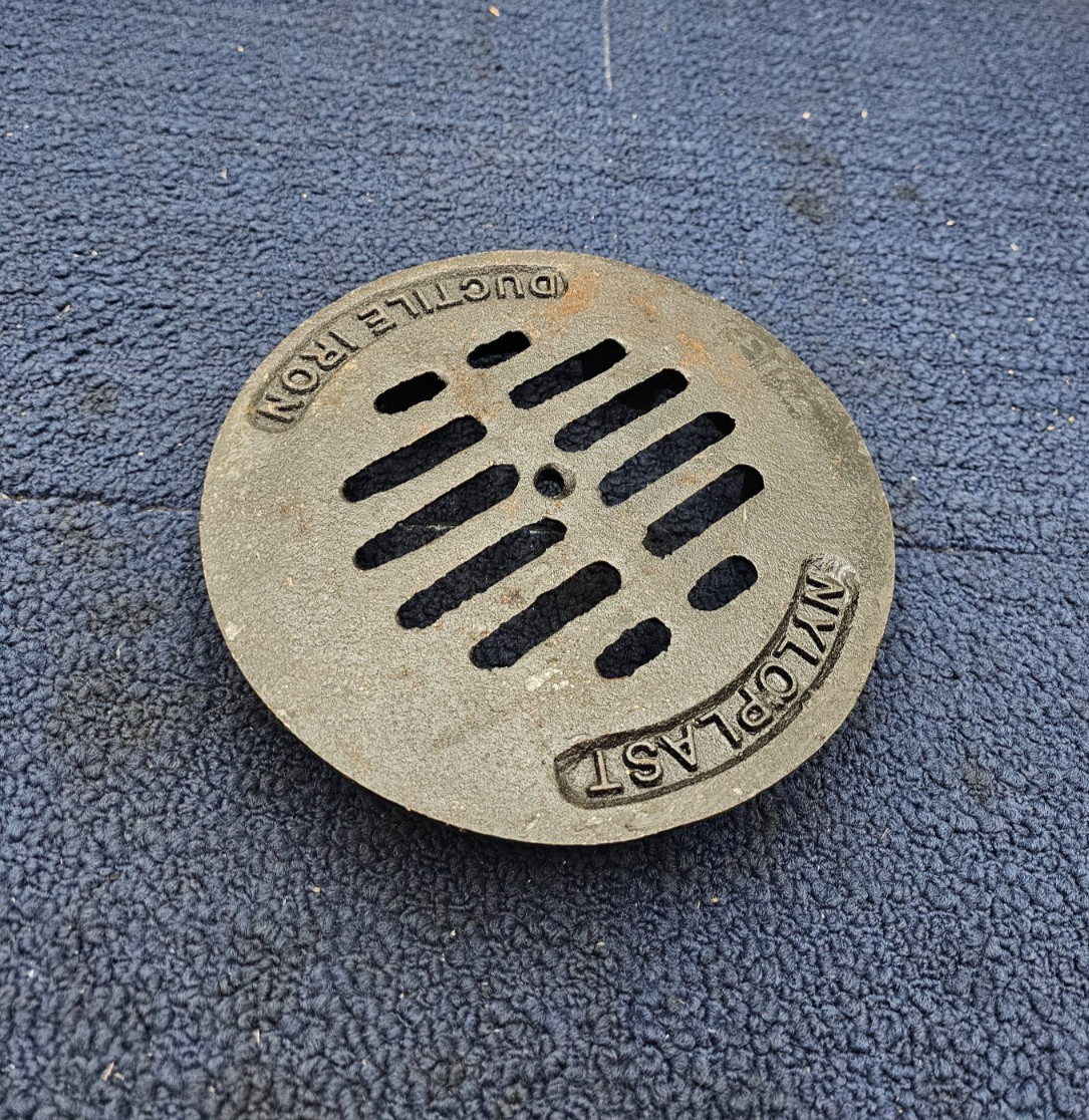 NYLOPLAST 8″ Drop-In Grate. Ductile Iron, Round, Black Fits 8″ Pipe
