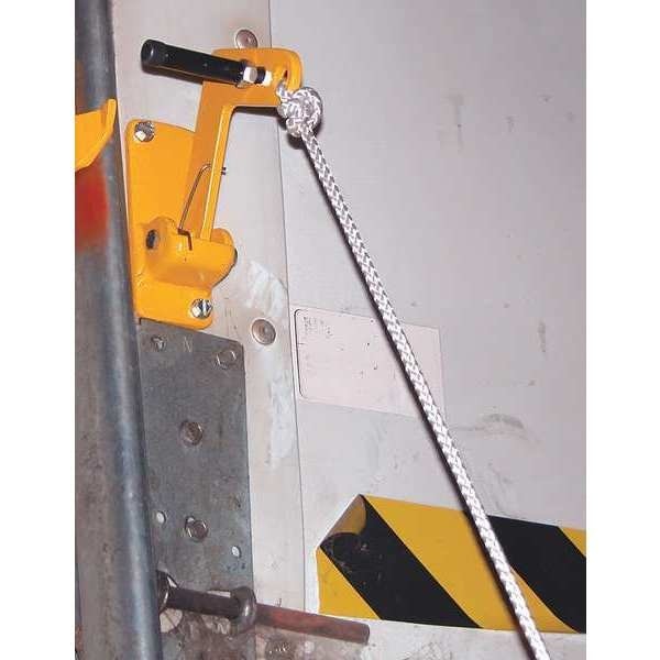 Vestil Dr-Lock 5 In. L Door Lock