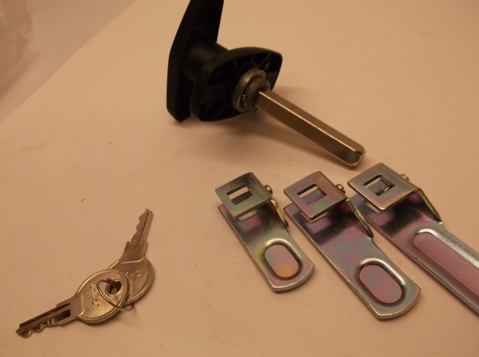 New Cam Latch Keyed Black Powder Coated (C6)