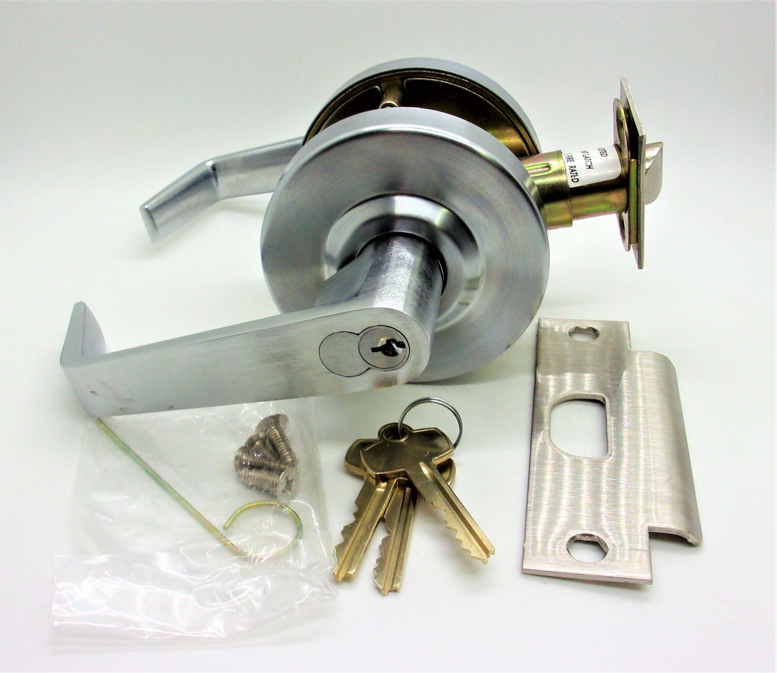 Security Pro – Commercial Storeroom Grade 2 Lever, In Stainless Steel #SP5052DIC
