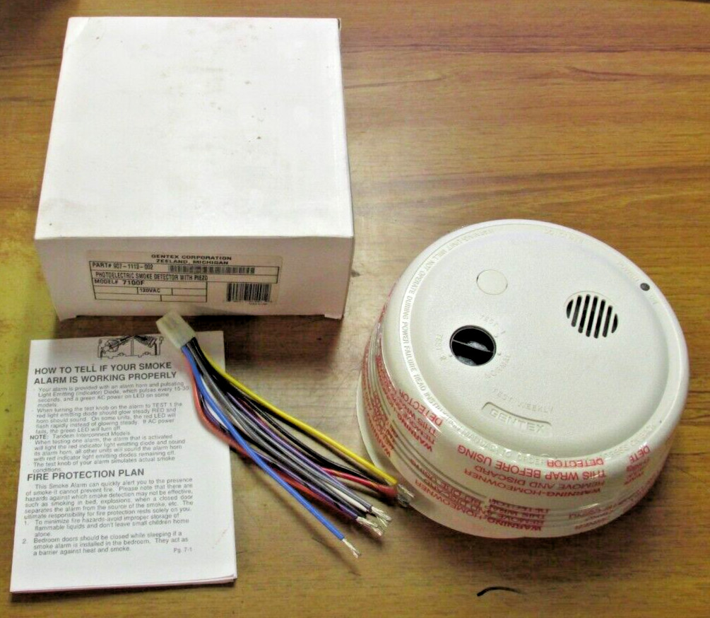 NIB GENTEX PHOTOELECTRIC SMOKE DETECTOR W/ PIEZO 120V, CAT# 907-1113-002 . UW-24