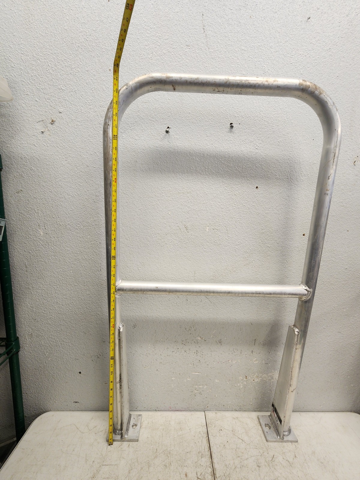 (2) Cotterman Aluminum Bolt-On Railings 42″ H x 24″ L