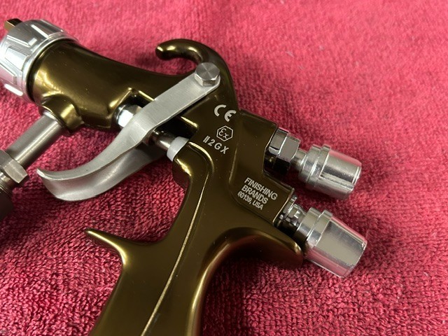 BINKS TROPHY SERIES G 2013 LVMP SPRAY GUN II 2GX Free Shipping!!
