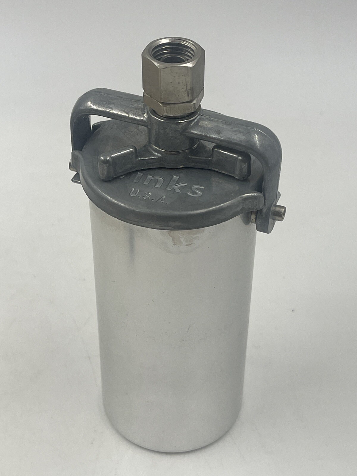 Devilbiss Ega-502-390 Conventional Spray Gun Barely Used With 8 Ounce Siphon Cup