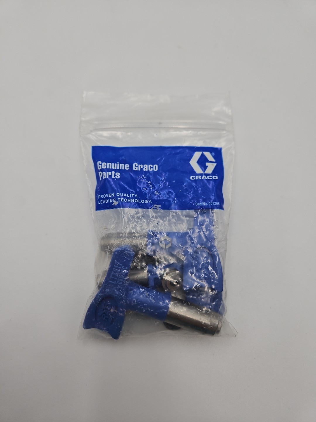 3 Graco LTX517 Spray Tip