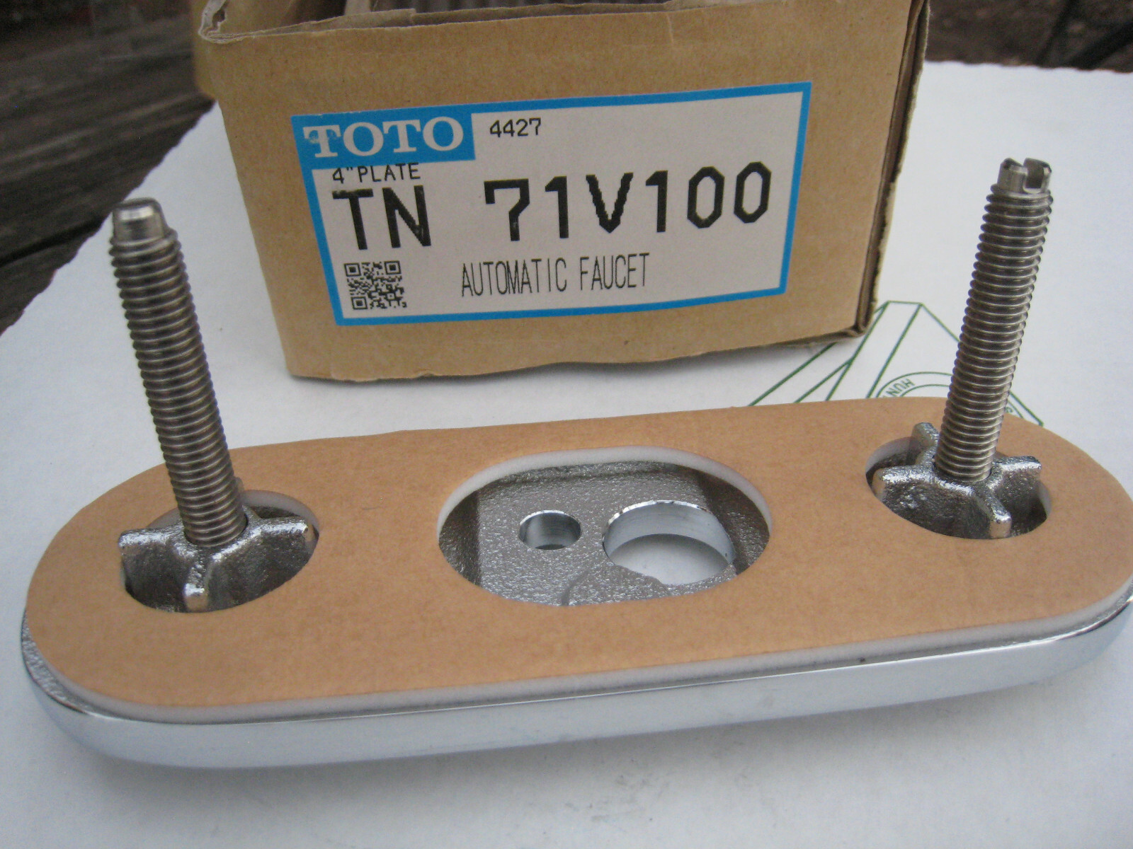 Toto TN71V100 TN 71V100 Chrome 4″ Cover Plate For Automatic Faucets