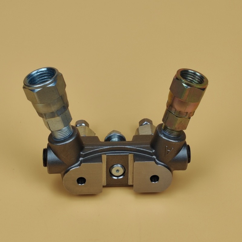 246012 Fluid Manifold Coupling Block aftermarket for Graco Fusion AP PC Gun