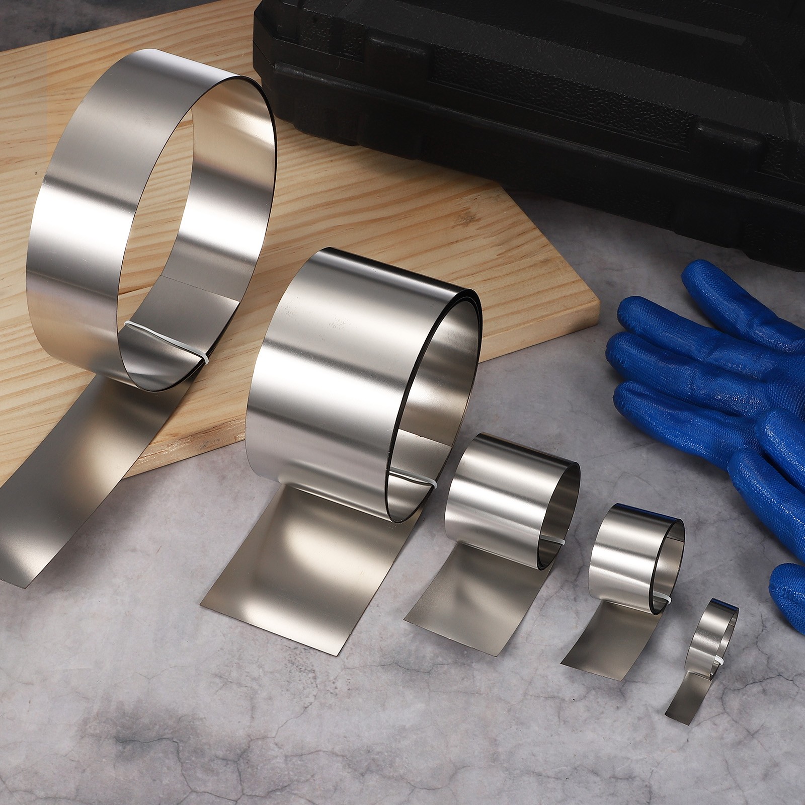 3.9in x 3.3ft Stainless Steel Flashing Roll, 0.1mm Metal Roof Panels