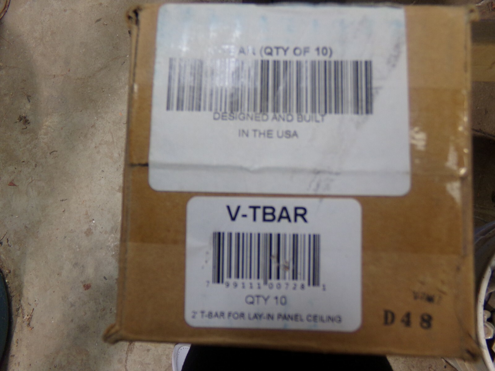 Suspension Grid Cross/V-TBar. CAD: 745186/FXRS1404.141-3072.  2′. NIB.