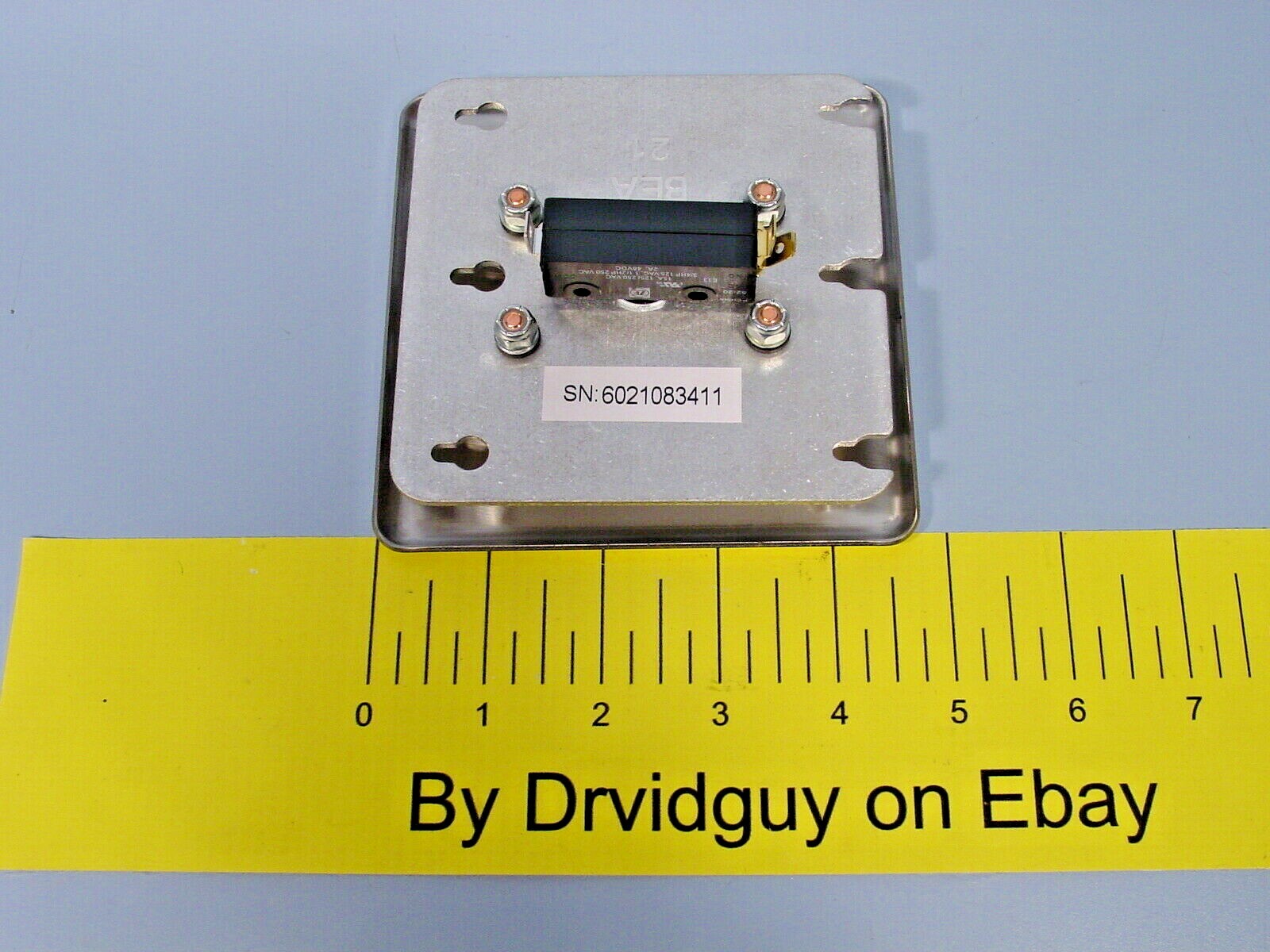 Door Controls DC10011 4.75″ Square PushPlate w/ Push-To-Open Handicap
