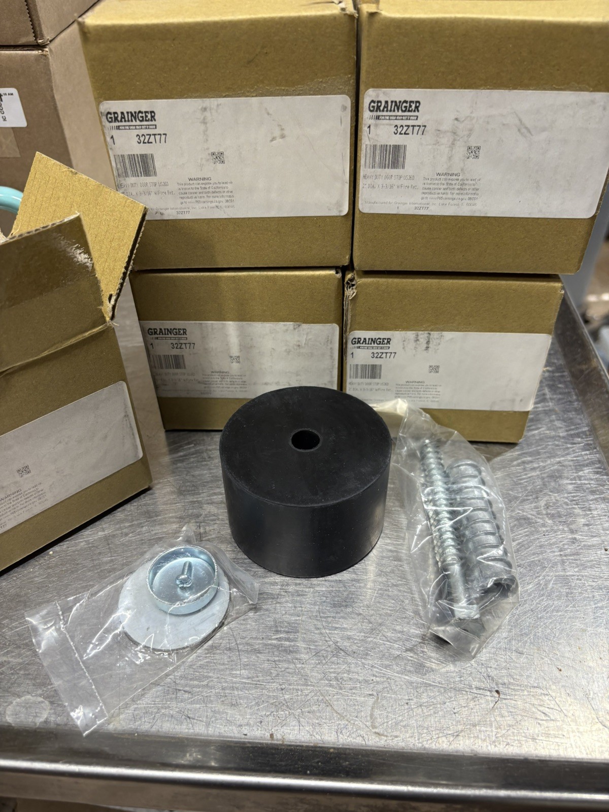 Door Stop, Floor Mount, 2 inch Grainger – 32ZT77 – Rockwood 465
