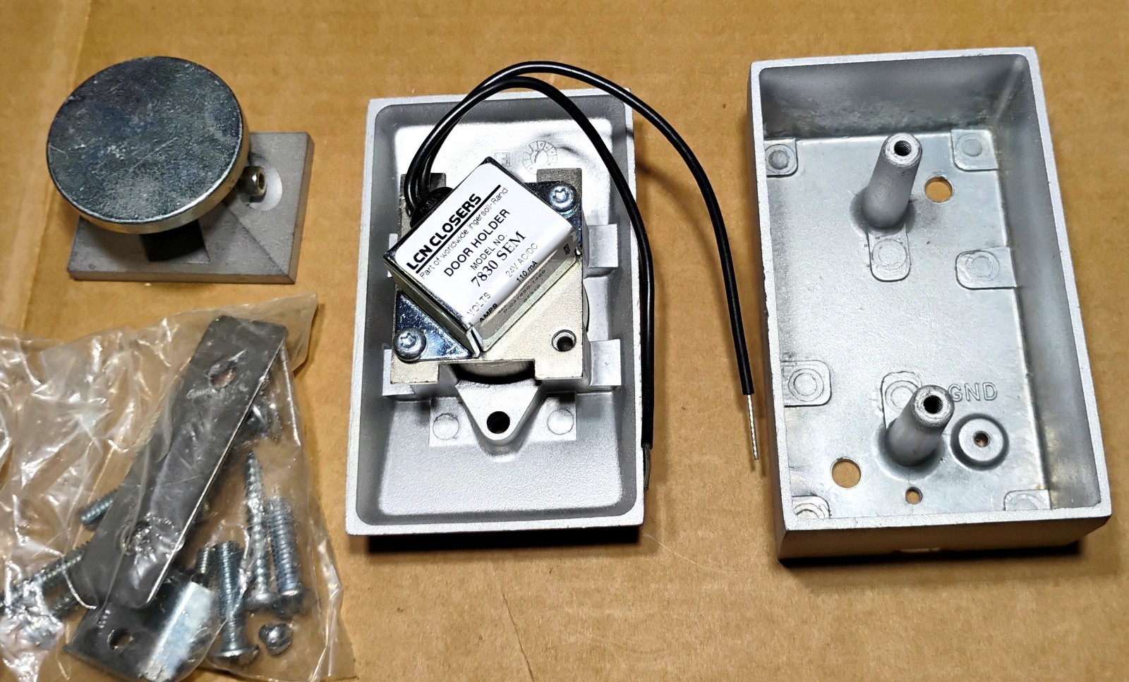 IR Sentronic LCN Closer Door Lock Electro Magnet 7830 SEM Voltage SEM7830 Holder