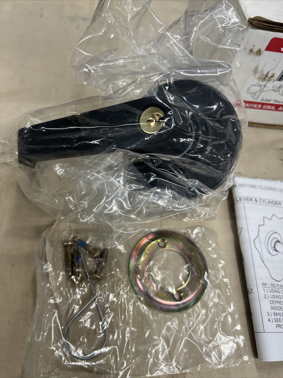 Marks Exterior Exit Trim Lever Grade1 Lock Black M195S/19E W-Keys