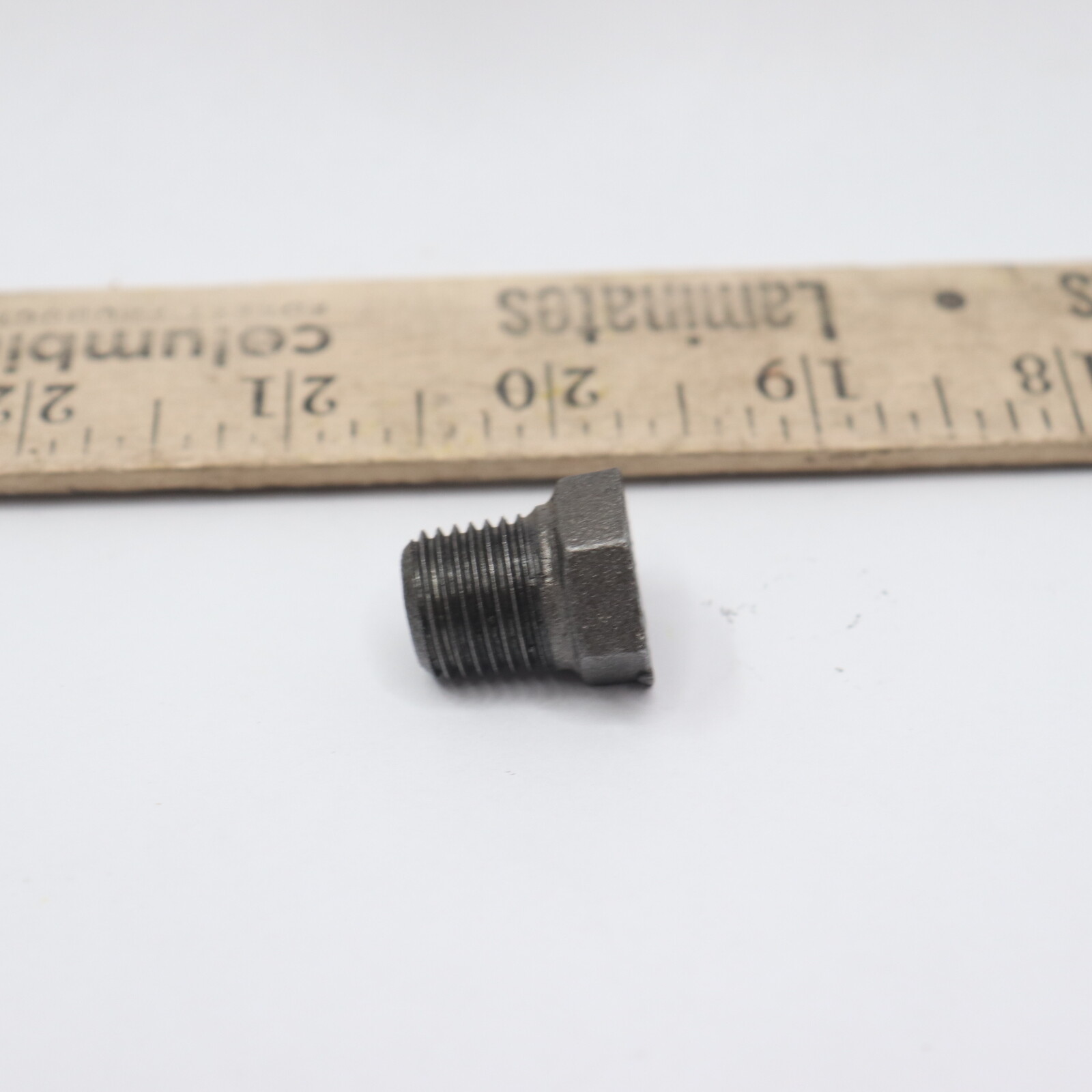 Proflo Bushing Pipe Fitting Malleable Iron Black 1/4″ x 1/8″ IBBBA