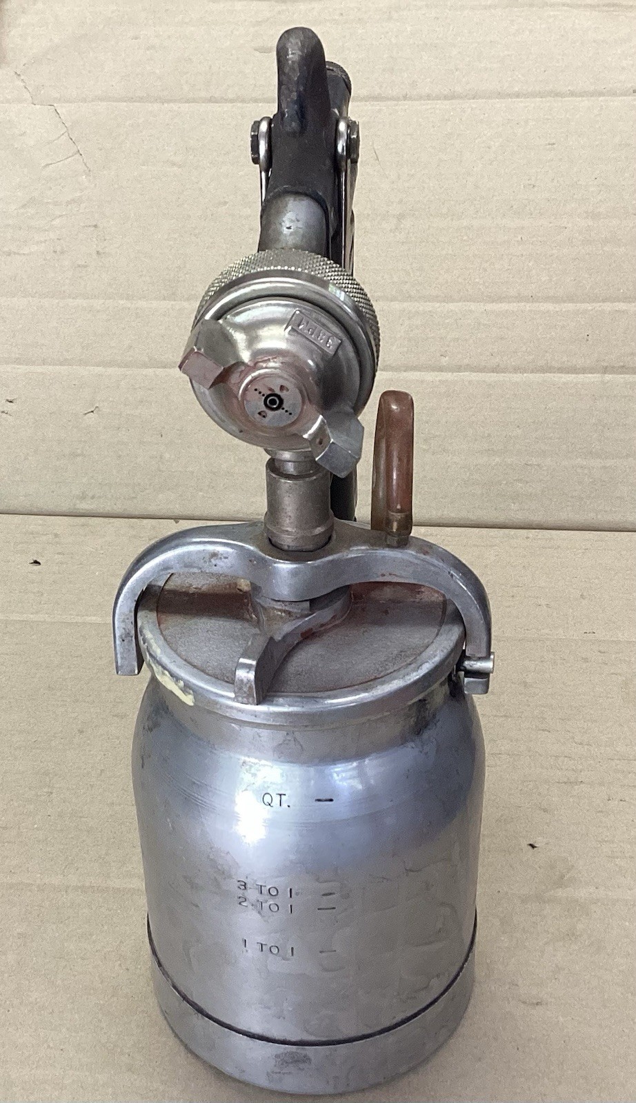 Binks Model 7 Paint Spray Gun With Cup And 38PM Nozzle