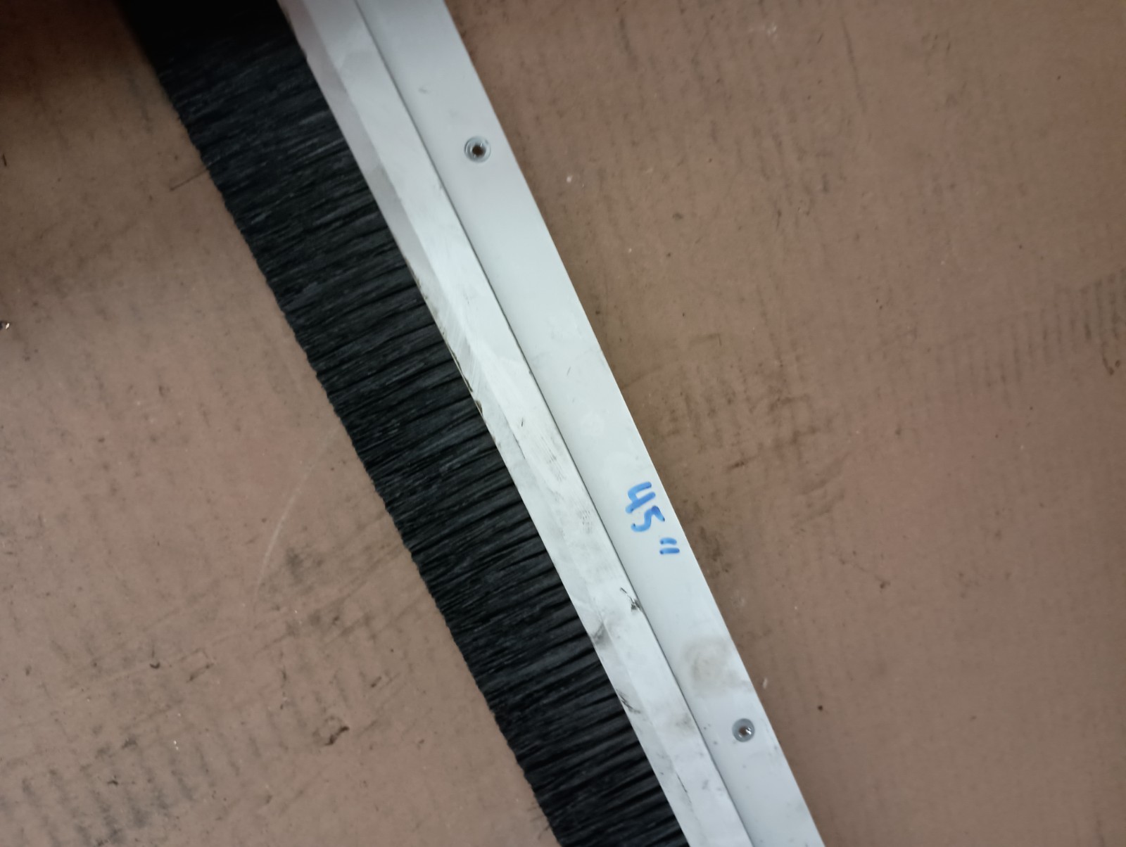 45 in Door Sweep, Aluminum, Nylon Brush Very Good Pre Owned