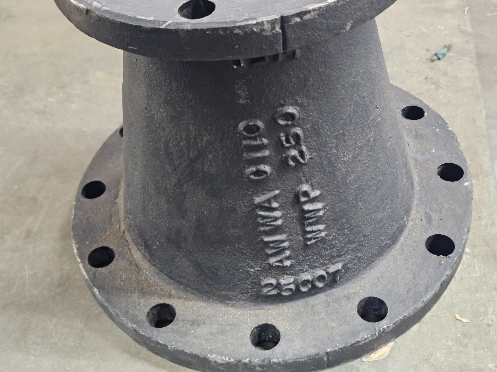 United Concentric Reducer Ductile Iron 10″X6″ AWWA C110-WWP-250