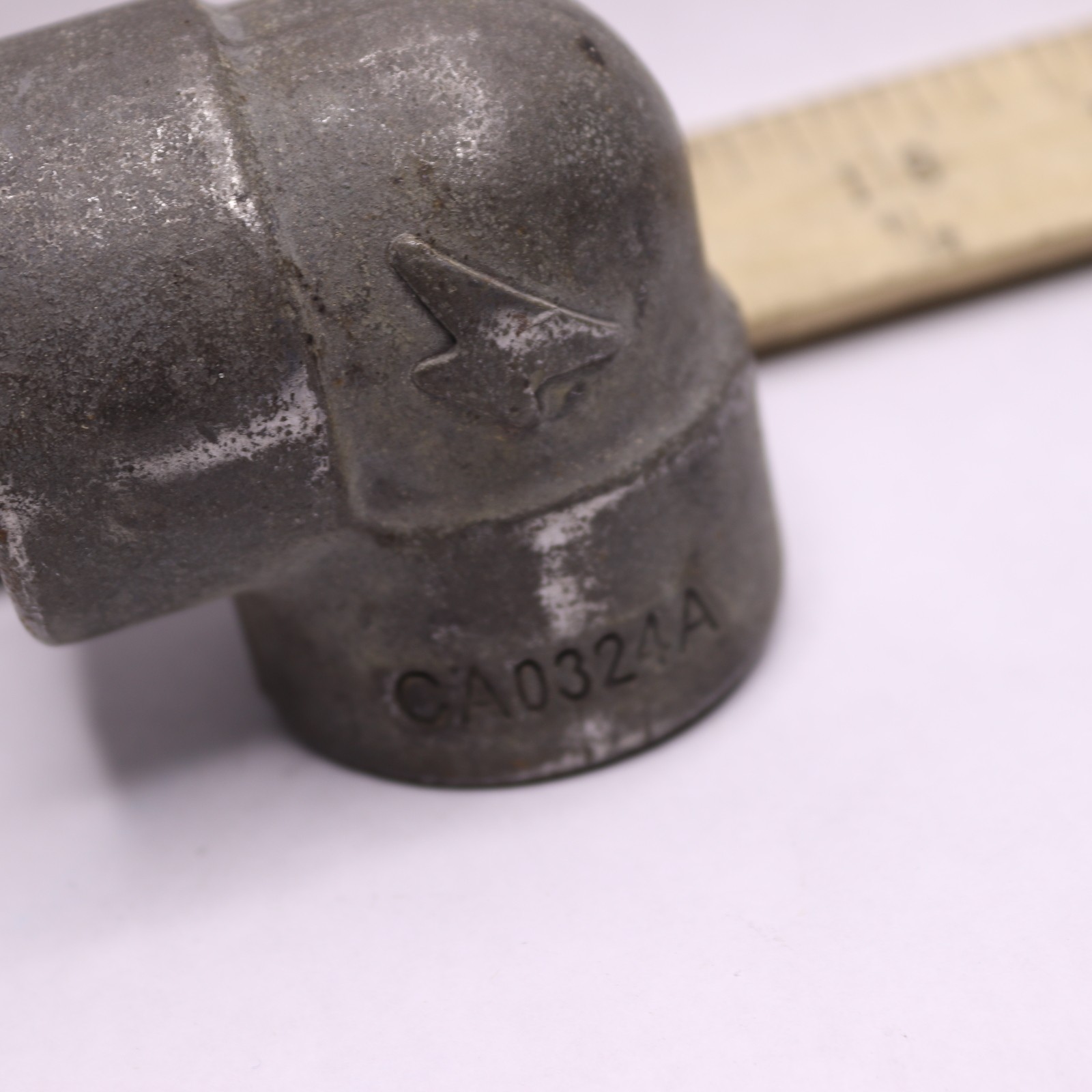 Anvil 90-Deg Elbow Welded Black Carbon Steel Class 3000 1/2″ CA0324A