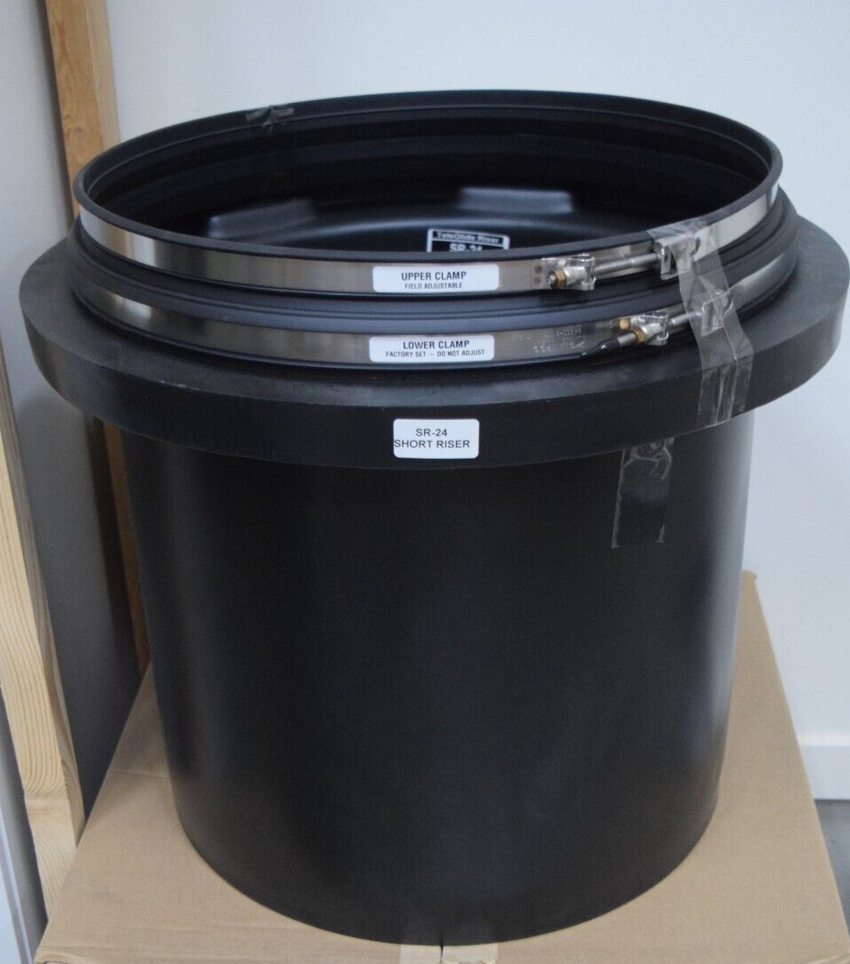 Striem SR 24 Short Riser Black for Use with Tanks with 24″ Cover – *NEW $680