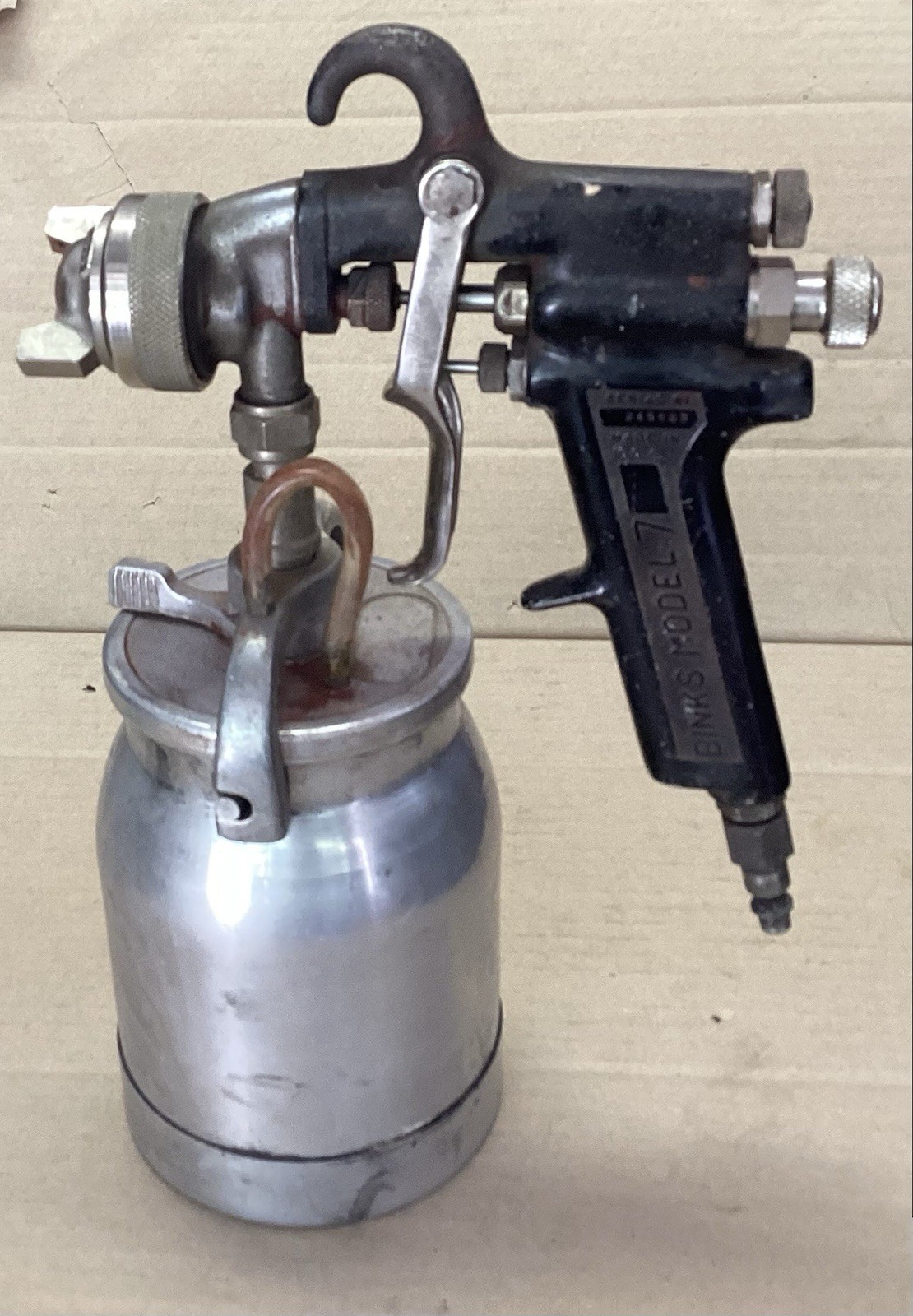 Binks Model 7 Paint Spray Gun With Cup And 38PM Nozzle