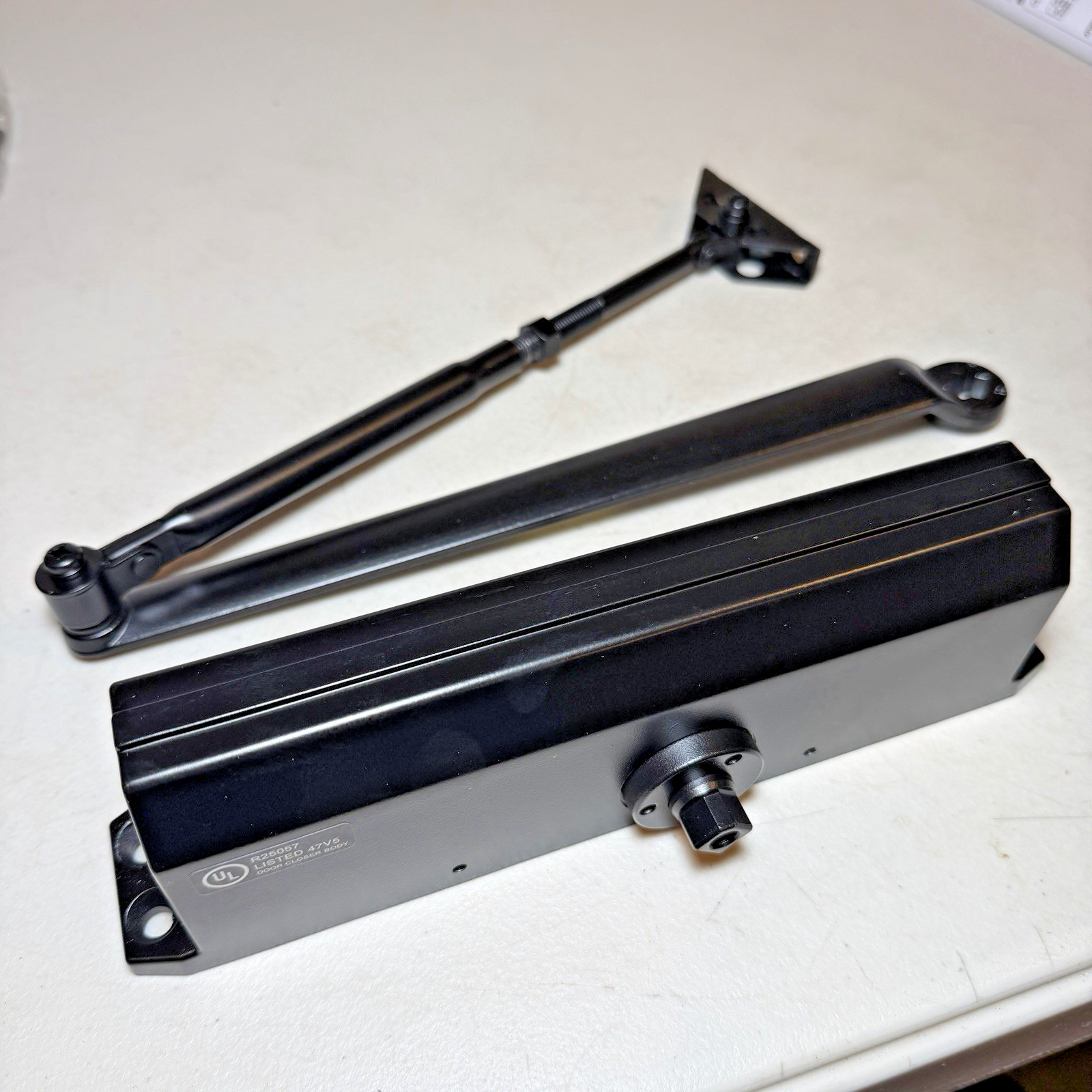 Design Hardware 116 BZ Door Closer, Grade 1, Size 1-6, Dark Bronze NIB