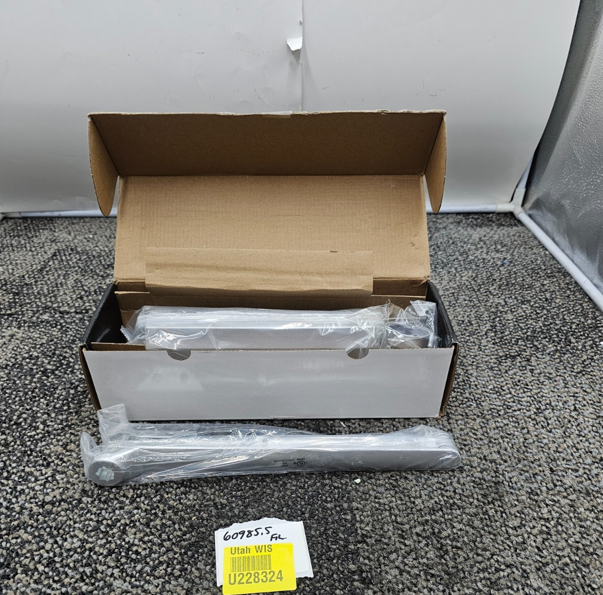 Tell DC100148: 600 Series Grade 1 Silver Commercial Door Closer Size 1-4