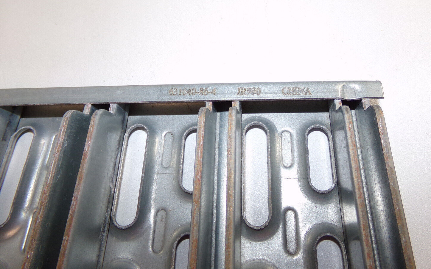 SMITH MFG ACO Heavy Duty Slotted Galvanized Steel Grate 9870-425-GHD QuickLock®